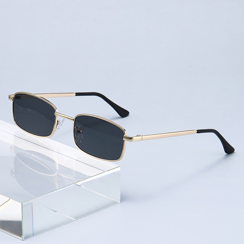 Fashion Punk Sunglasses Women  - Vintage Fashion Aesthetic recensione e prezzo