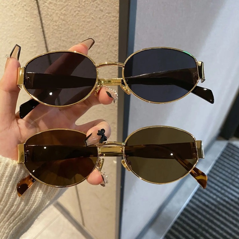 New Small Oval Women Sunglasse - Vintage Fashion Design recensione e prezzo