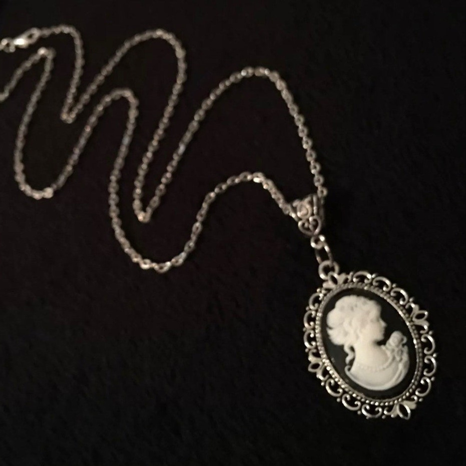 Victorian Necklace Gothic Retr - Vintage Victorian Fashion recensione e prezzo