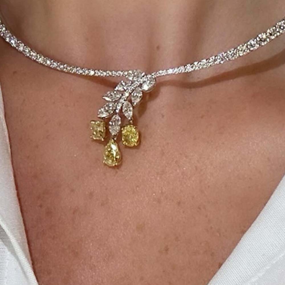 Stonefans Geometric Collar Aes - Vintage Fashion Guild recensione e prezzo