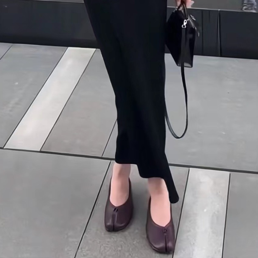 Fashion Split Toe Flat Hoof Ma - Vintage Fashion Aesthetic recensione e prezzo