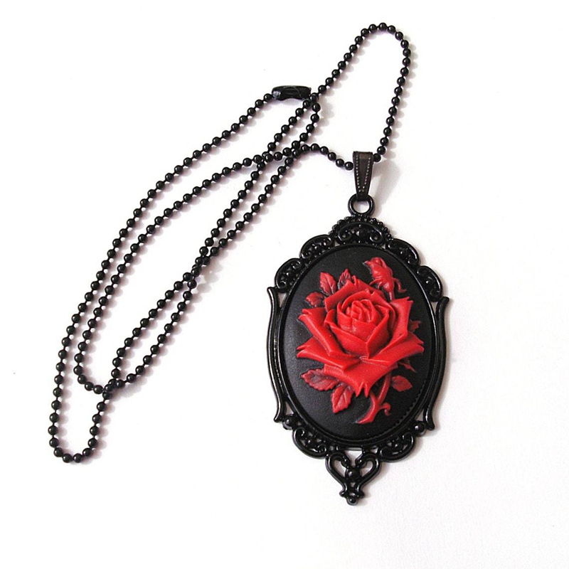 Victorian Black and Red Rose C - Vintage Victorian Fashion recensione e prezzo