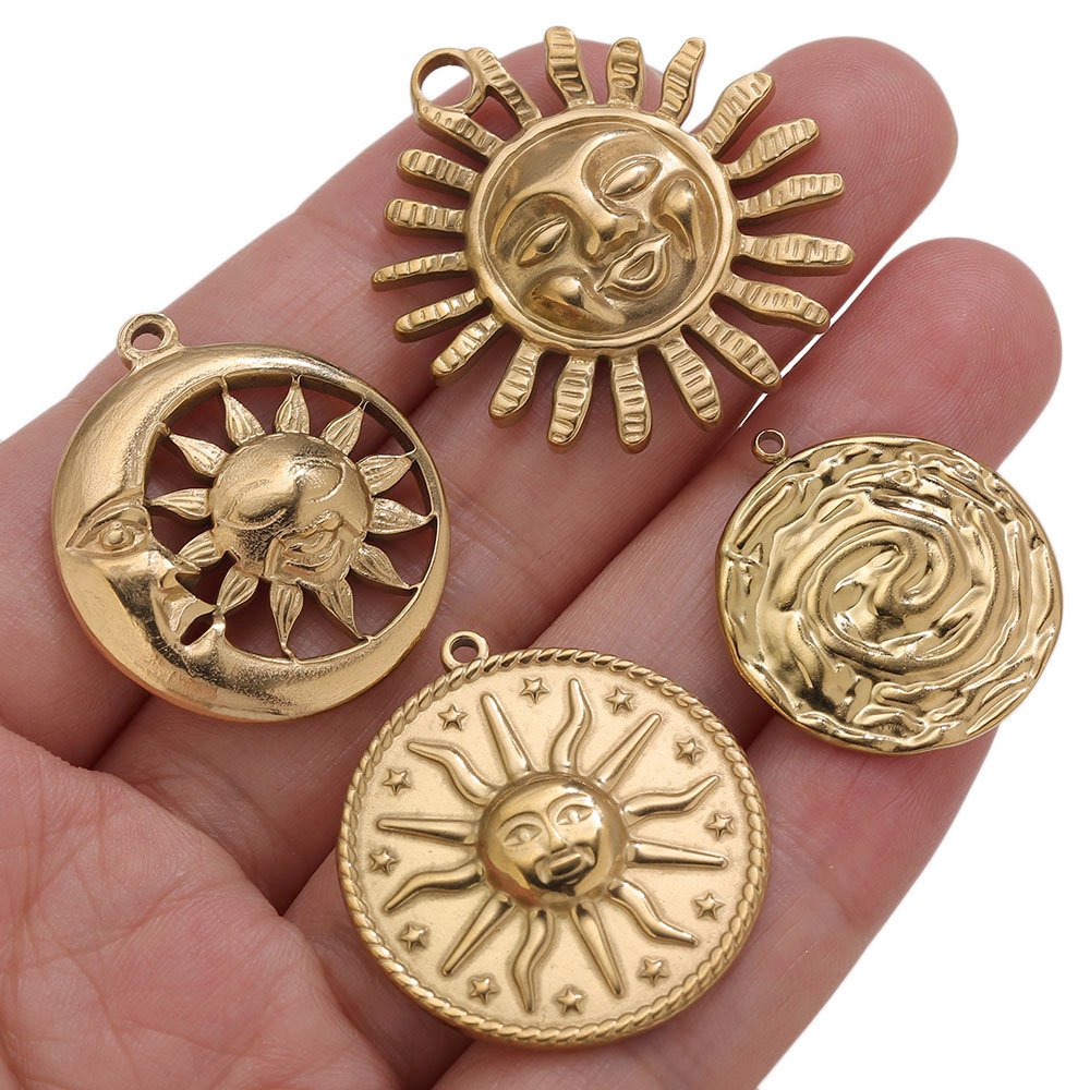 5pcs PVD Gold Charms Stainless - Vintage Fashion Jewelry Necklaces recensione e prezzo