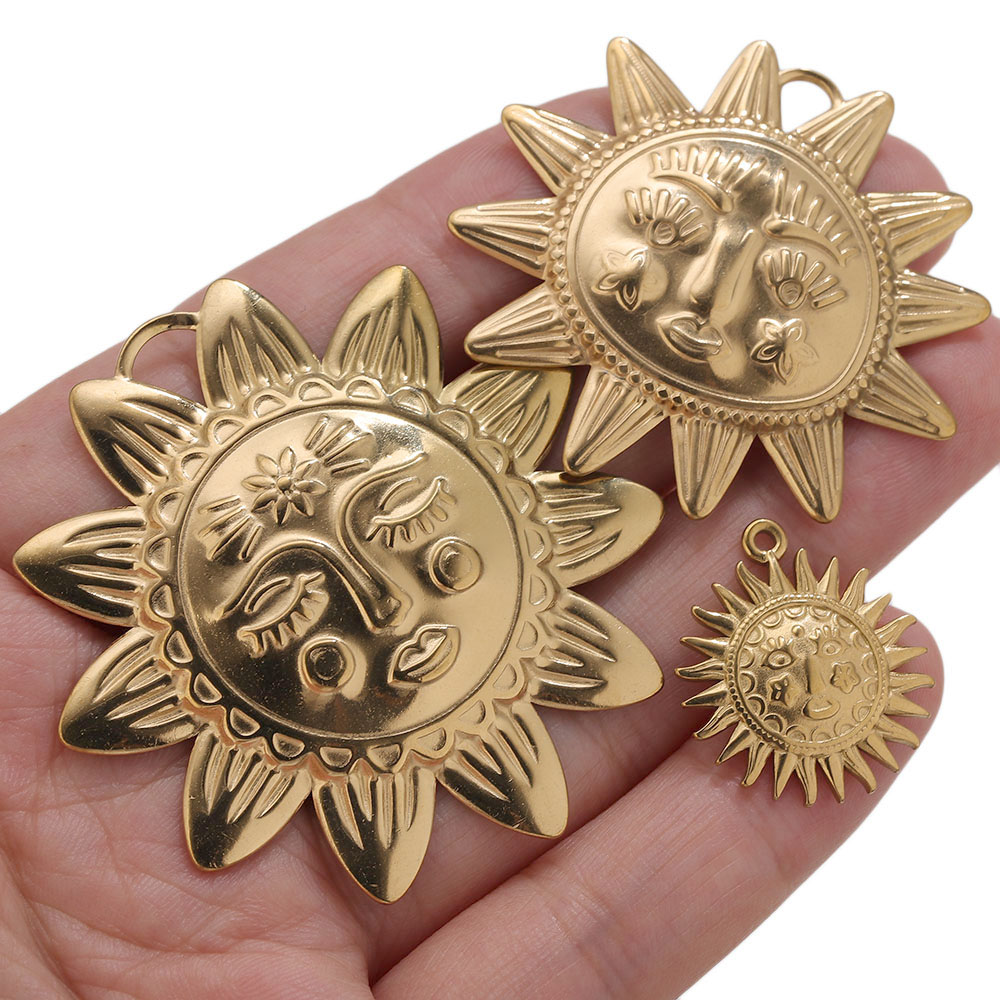 5pcs PVD Gold Charms Stainless - Vintage Fashion Jewelry Necklaces recensione e prezzo