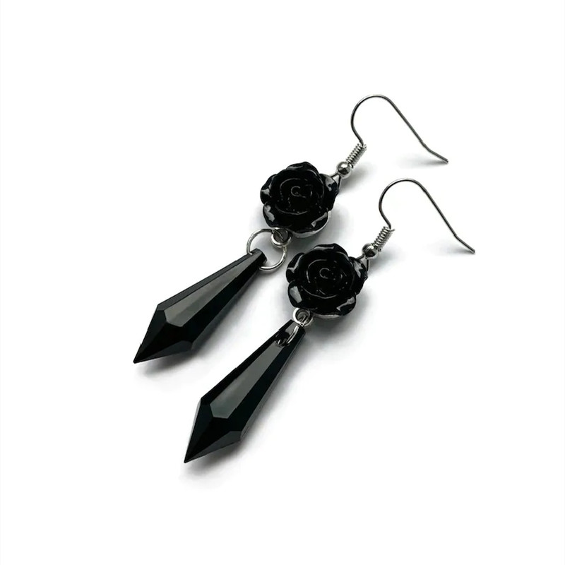 New Goth Black Rose Earrings w - Vintage Victorian Fashion recensione e prezzo