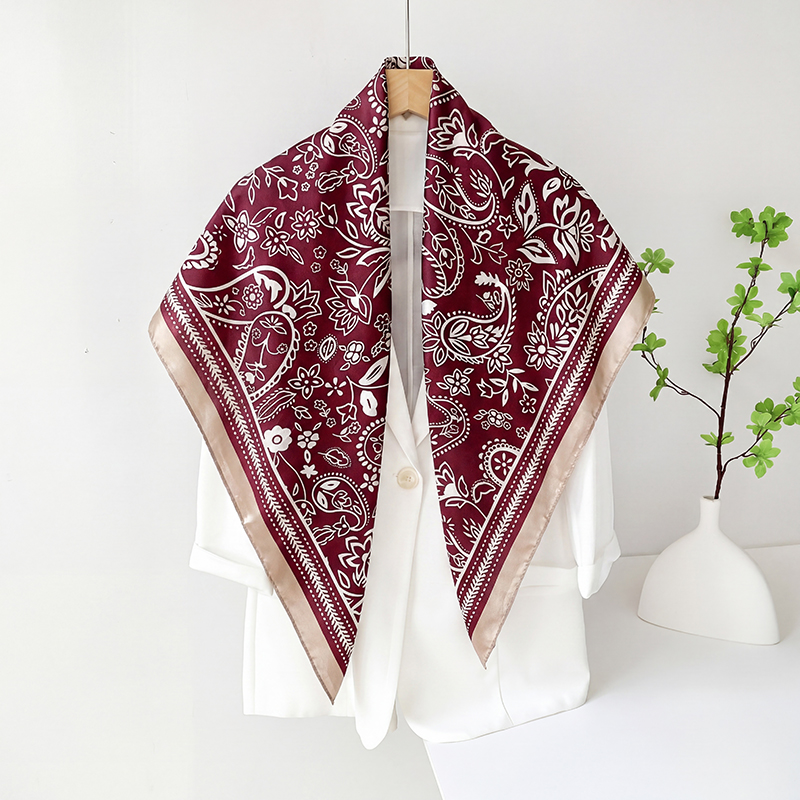 Vintage Satin Square Scarf Wom - Vintage Fashion Hijab recensione e prezzo