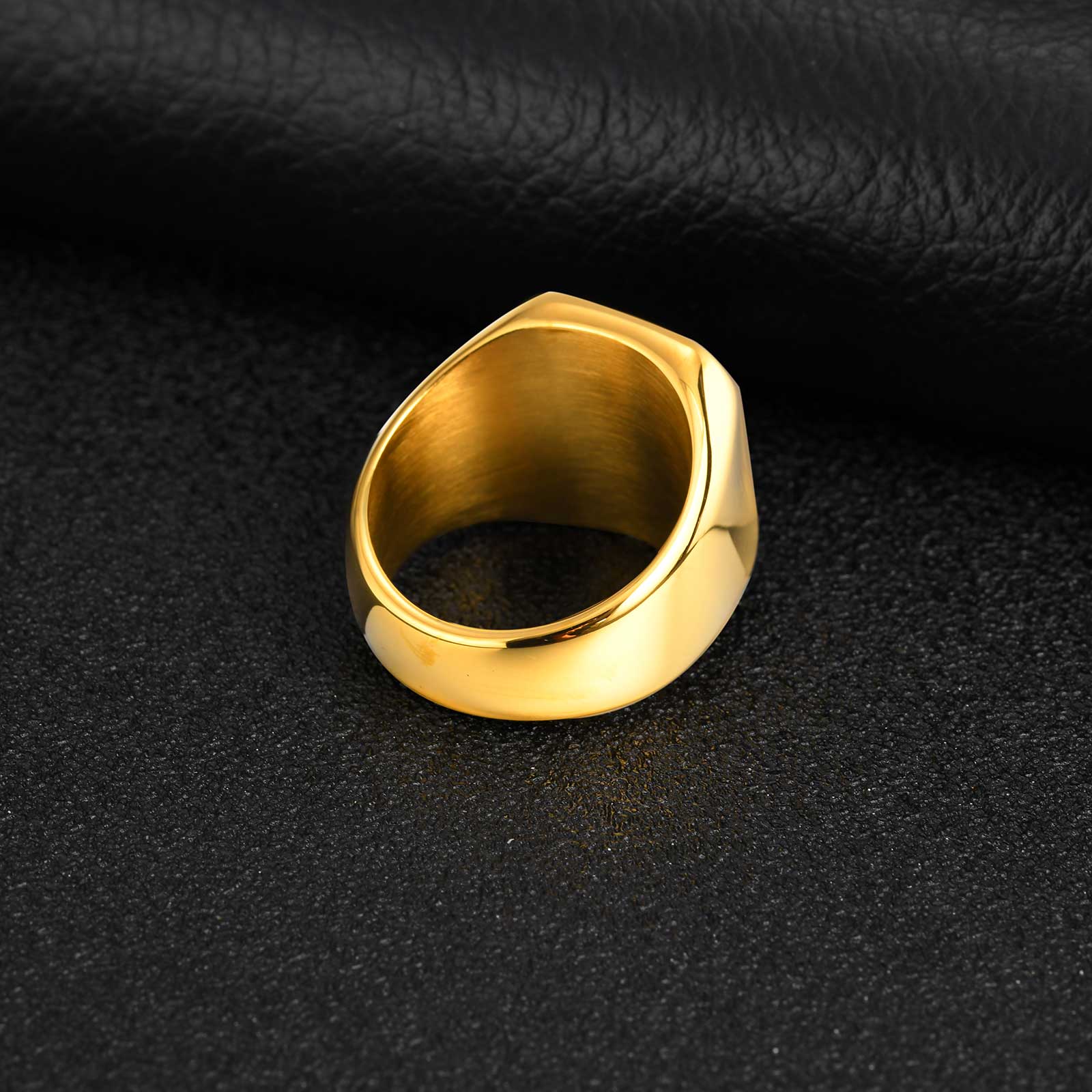 Custom Flying Hawk Eagle Ring  - Vintage Fashion Guild recensione e prezzo