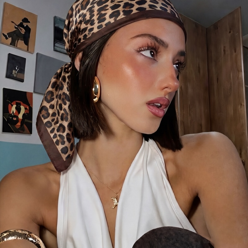 Vintage Square Silk Scarf Leop - Vintage Fashion Hijab recensione e prezzo
