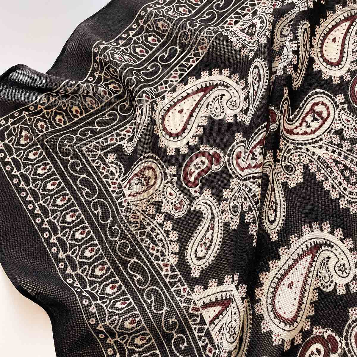 Trendy Satin Silk Scarf Women  - Vintage Fashion Hijab recensione e prezzo
