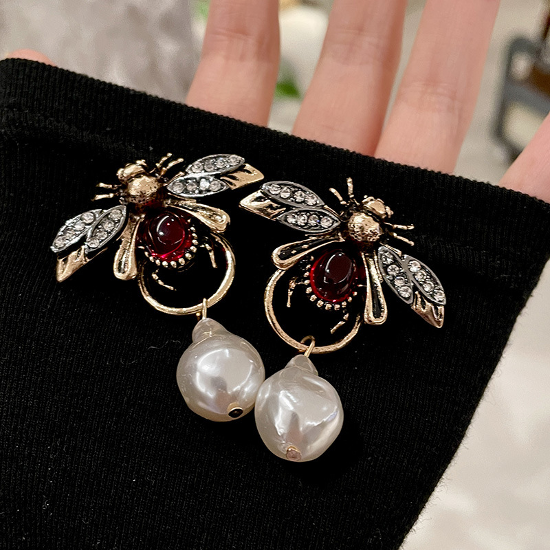 Vintage Bug Insect Dangle Earr - Vintage Fashion Bug recensione e prezzo